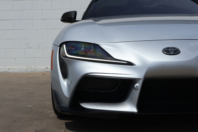 Toyota GR Supra Vehicle Full-screen Gallery Image 03