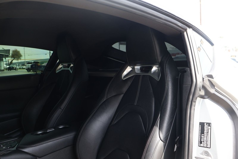 Toyota GR Supra Vehicle Full-screen Gallery Image 16