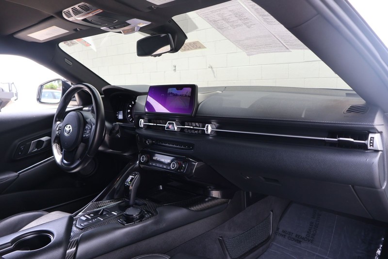 Toyota GR Supra Vehicle Full-screen Gallery Image 18