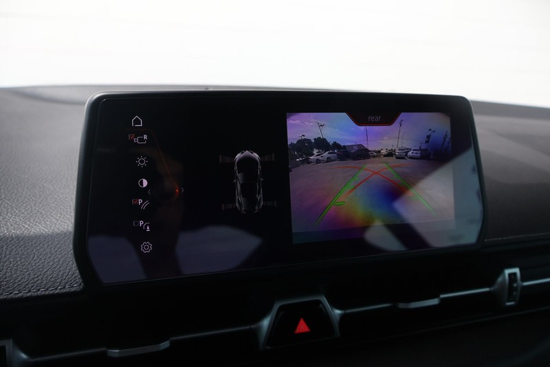 Toyota GR Supra Vehicle Full-screen Gallery Image 27