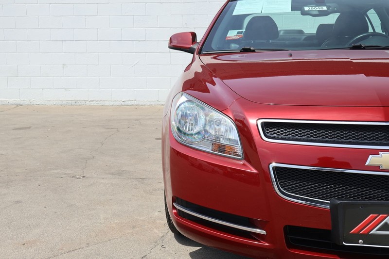 Chevrolet Malibu Vehicle Full-screen Gallery Image 03