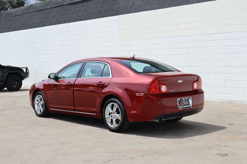 Chevrolet Malibu Vehicle Full-screen Gallery Image 08