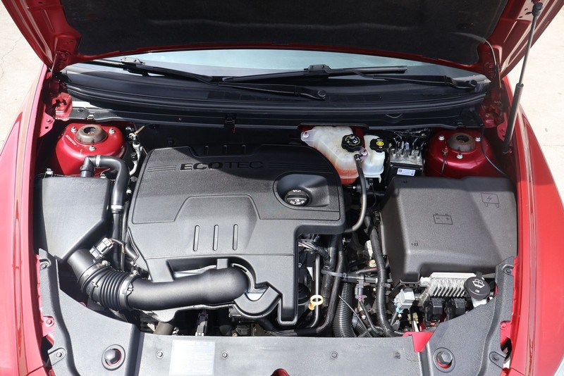 Chevrolet Malibu Vehicle Full-screen Gallery Image 11