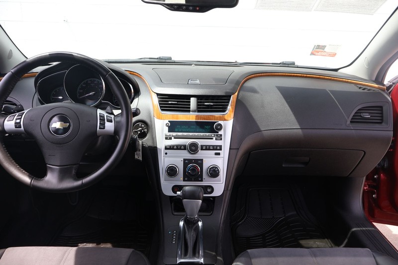 Chevrolet Malibu Vehicle Full-screen Gallery Image 20