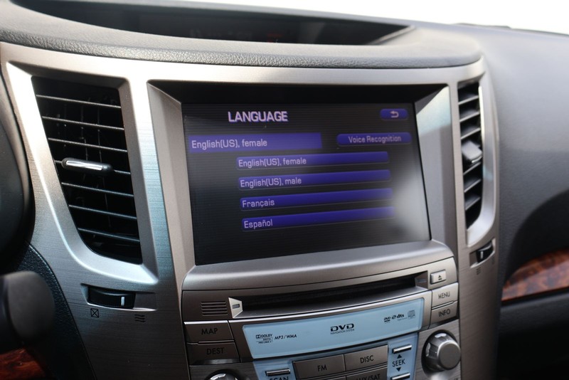 Subaru Outback Vehicle Full-screen Gallery Image 28