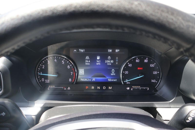 Ford Explorer Vehicle Full-screen Gallery Image 25