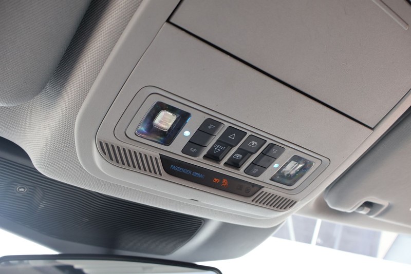 Ford Explorer Vehicle Full-screen Gallery Image 34