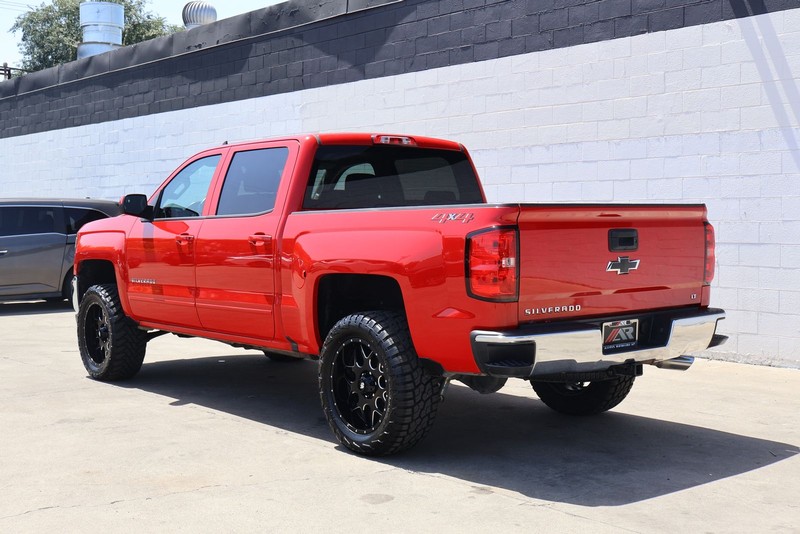 Chevrolet Silverado 1500 Vehicle Full-screen Gallery Image 09