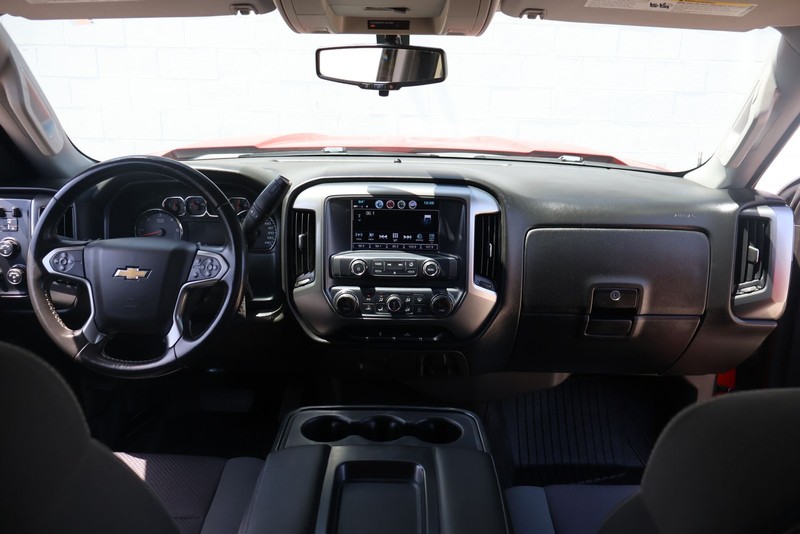Chevrolet Silverado 1500 Vehicle Full-screen Gallery Image 21