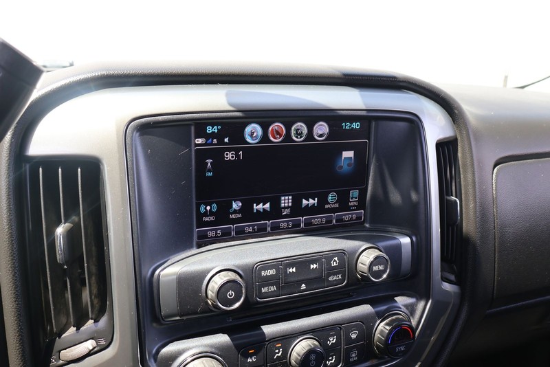 Chevrolet Silverado 1500 Vehicle Full-screen Gallery Image 27