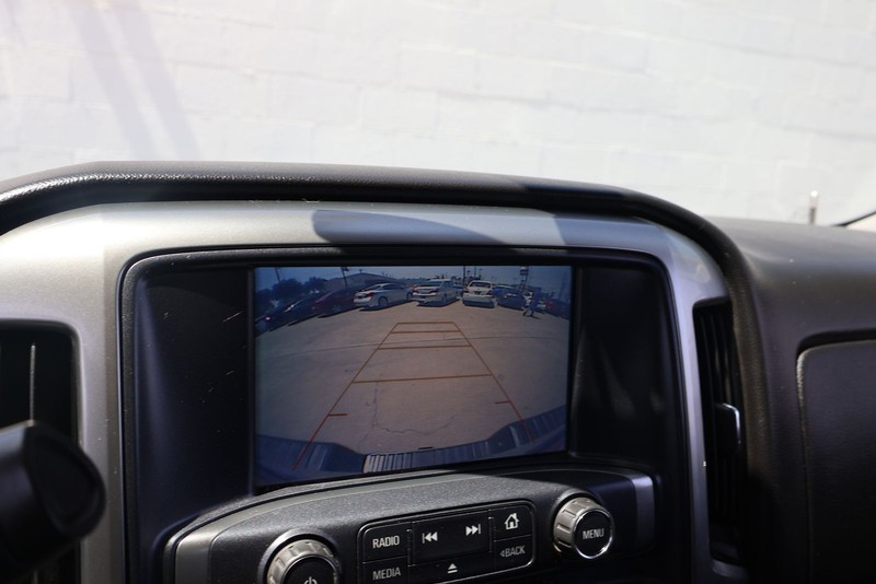 Chevrolet Silverado 1500 Vehicle Full-screen Gallery Image 28