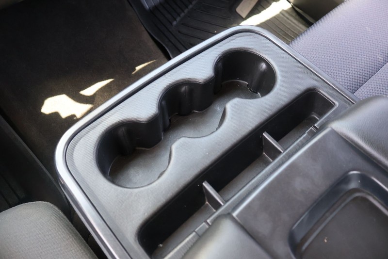 Chevrolet Silverado 1500 Vehicle Full-screen Gallery Image 30