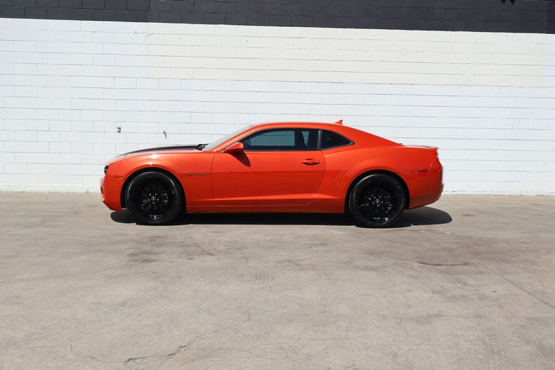 Chevrolet Camaro Vehicle Full-screen Gallery Image 10