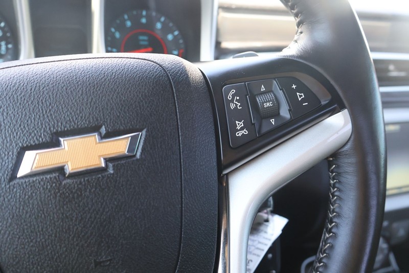 Chevrolet Camaro Vehicle Full-screen Gallery Image 26