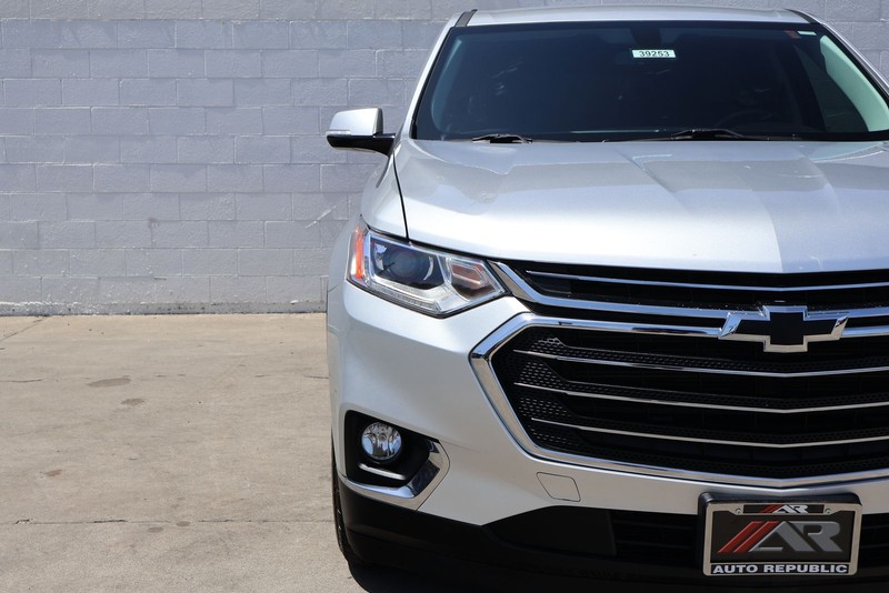 Chevrolet Traverse Vehicle Full-screen Gallery Image 03