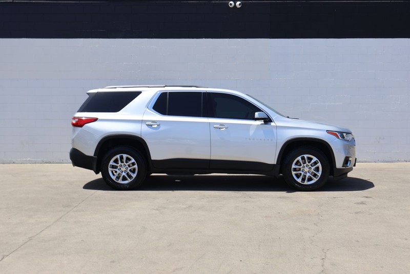 Chevrolet Traverse Vehicle Full-screen Gallery Image 04