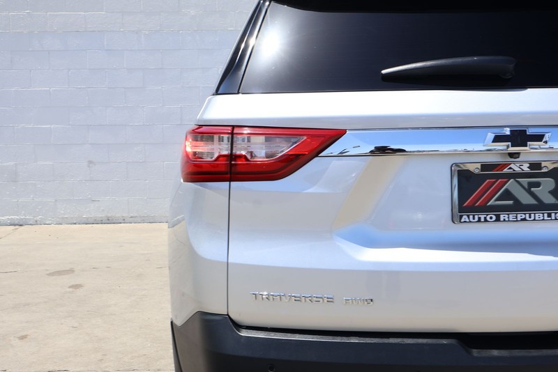 Chevrolet Traverse Vehicle Full-screen Gallery Image 07