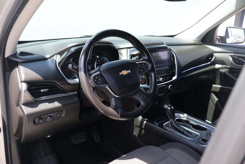 Chevrolet Traverse Vehicle Full-screen Gallery Image 16