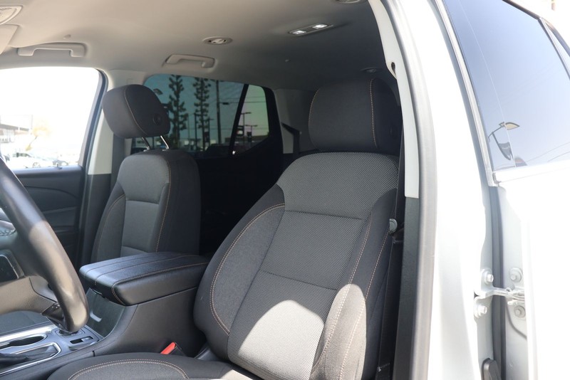 Chevrolet Traverse Vehicle Full-screen Gallery Image 17
