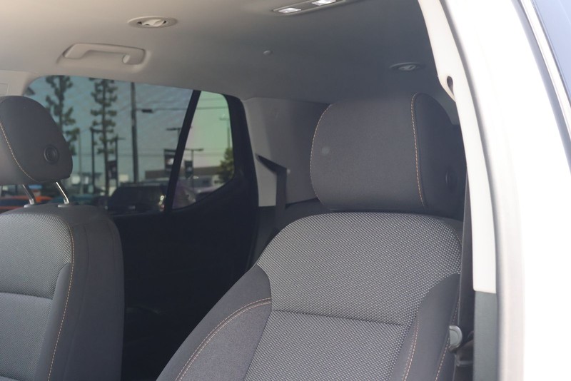 Chevrolet Traverse Vehicle Full-screen Gallery Image 18