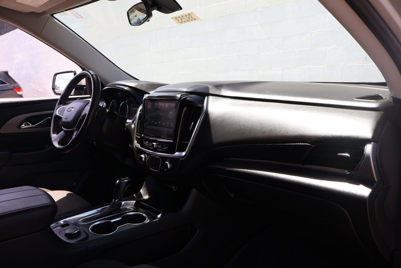 Chevrolet Traverse Vehicle Full-screen Gallery Image 19