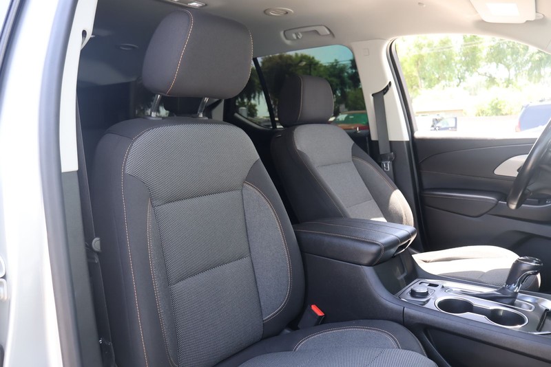 Chevrolet Traverse Vehicle Full-screen Gallery Image 20