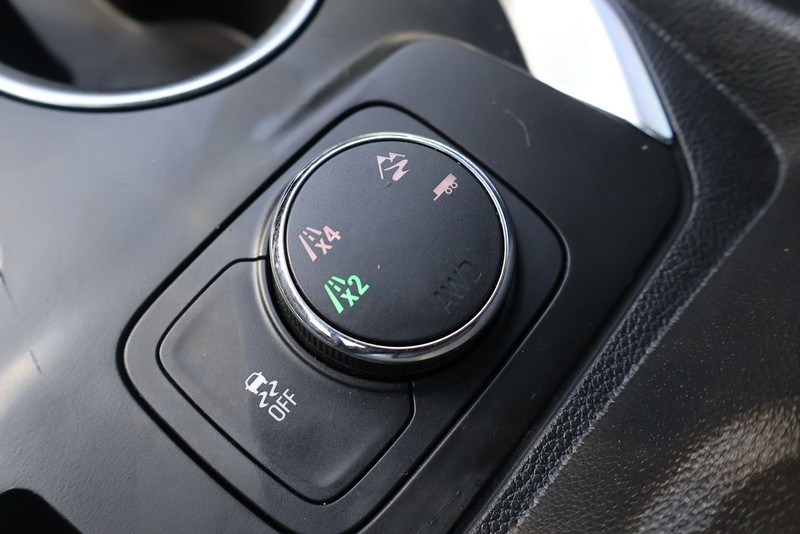 Chevrolet Traverse Vehicle Full-screen Gallery Image 36