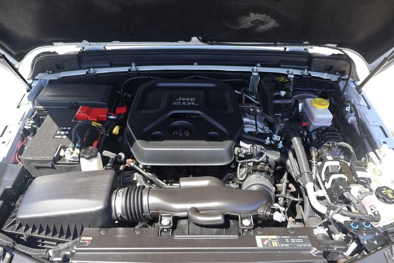 Jeep Wrangler Vehicle Full-screen Gallery Image 13
