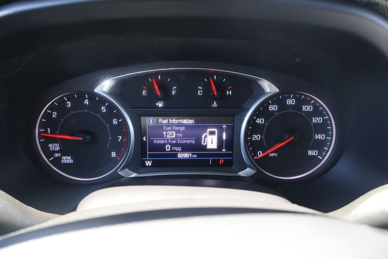 GMC Acadia Vehicle Full-screen Gallery Image 24