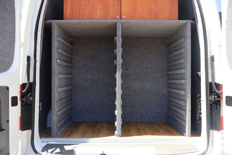 Nissan NV Cargo Vehicle Full-screen Gallery Image 08