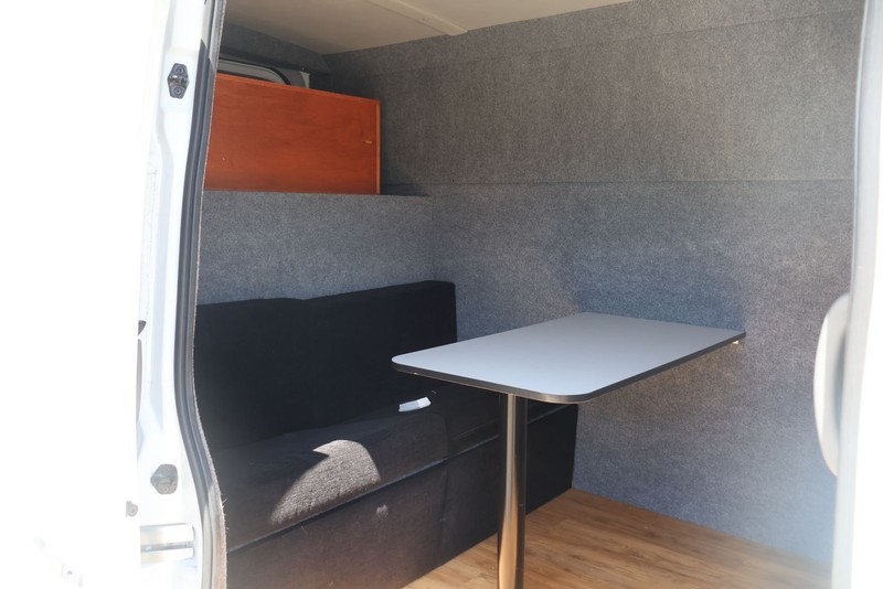 Nissan NV Cargo Vehicle Full-screen Gallery Image 12