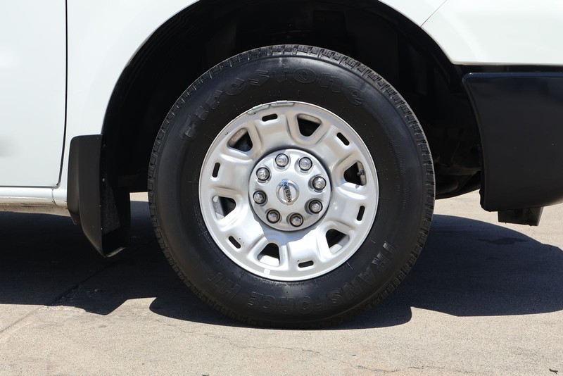 Nissan NV Cargo Vehicle Full-screen Gallery Image 14
