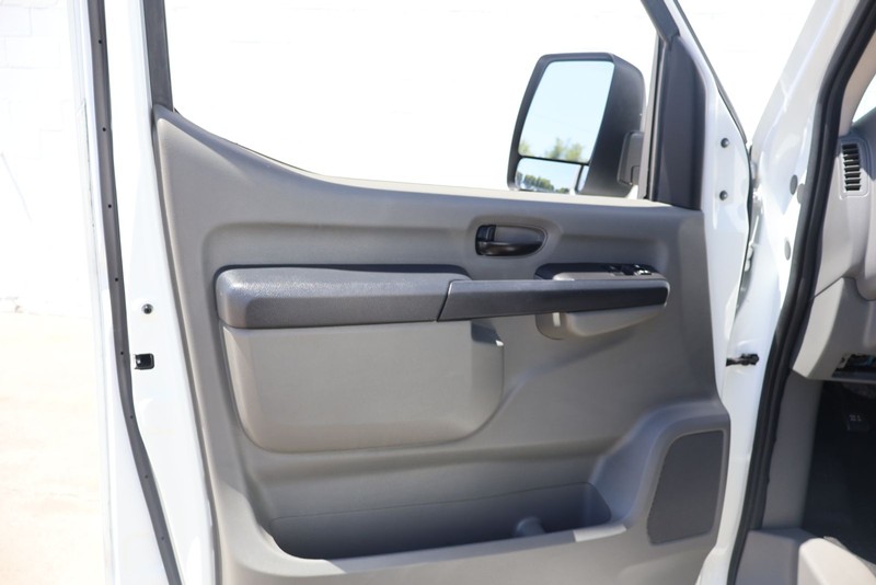 Nissan NV Cargo Vehicle Full-screen Gallery Image 15