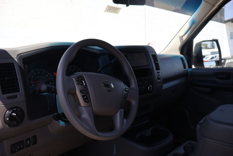 Nissan NV Cargo Vehicle Full-screen Gallery Image 16