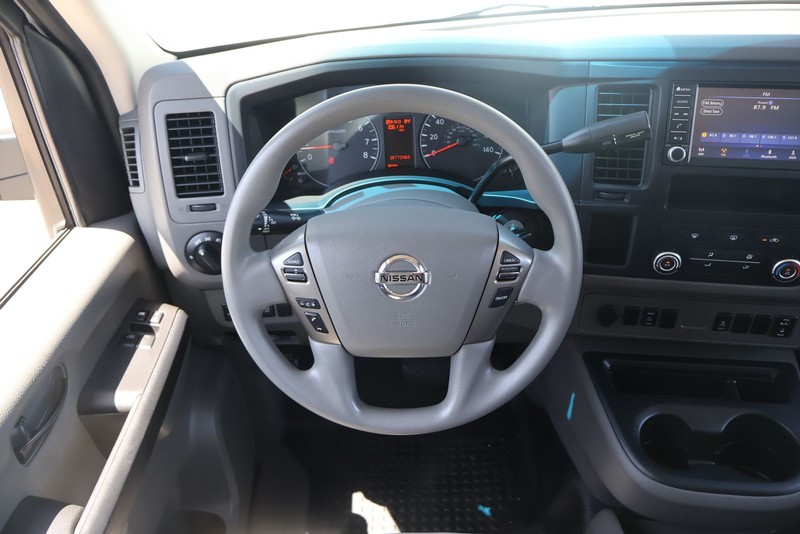 Nissan NV Cargo Vehicle Full-screen Gallery Image 24