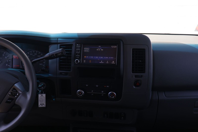 Nissan NV Cargo Vehicle Full-screen Gallery Image 27