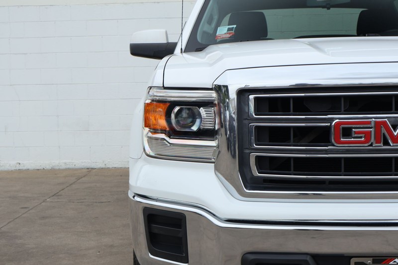 GMC Sierra 1500 Vehicle Full-screen Gallery Image 04