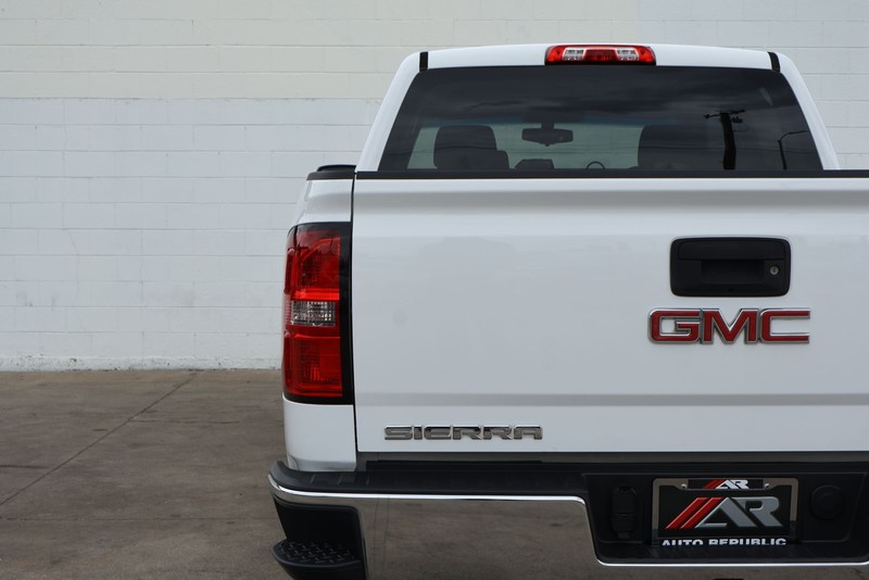 GMC Sierra 1500 Vehicle Full-screen Gallery Image 07