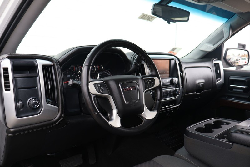 GMC Sierra 1500 Vehicle Full-screen Gallery Image 15