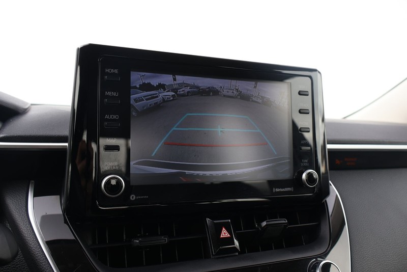 Toyota Corolla Hybrid Vehicle Full-screen Gallery Image 28