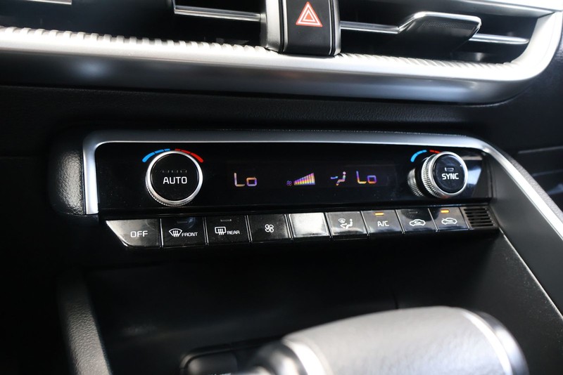 Kia K5 Vehicle Full-screen Gallery Image 29