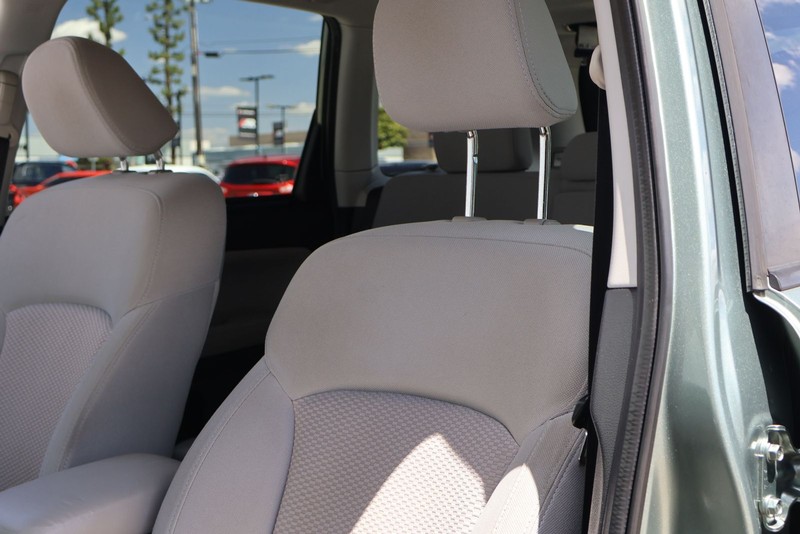 Subaru Forester Vehicle Full-screen Gallery Image 17