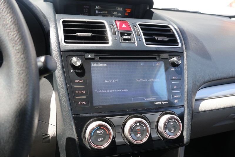 Subaru Forester Vehicle Full-screen Gallery Image 28