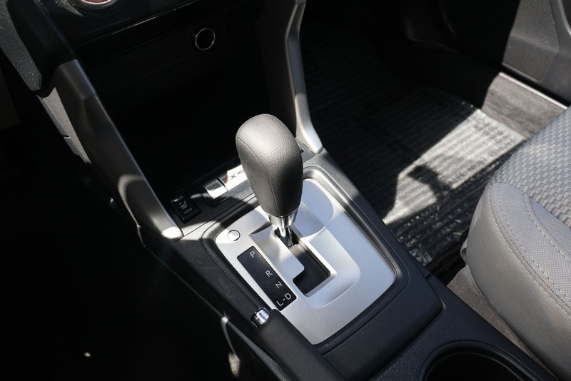 Subaru Forester Vehicle Full-screen Gallery Image 30