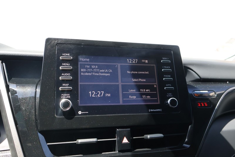Toyota Camry Vehicle Full-screen Gallery Image 27