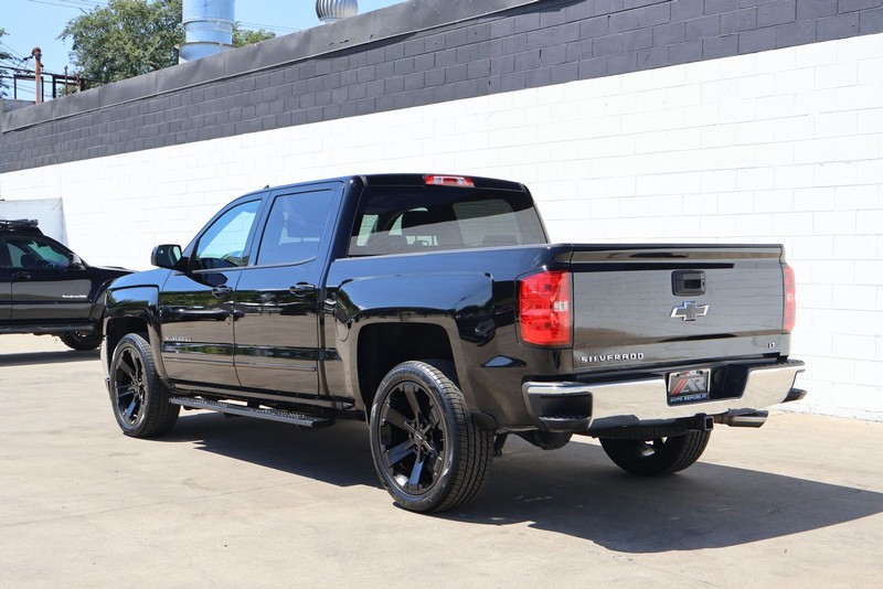 Chevrolet Silverado 1500 Vehicle Full-screen Gallery Image 09