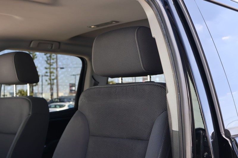 Chevrolet Silverado 1500 Vehicle Full-screen Gallery Image 17