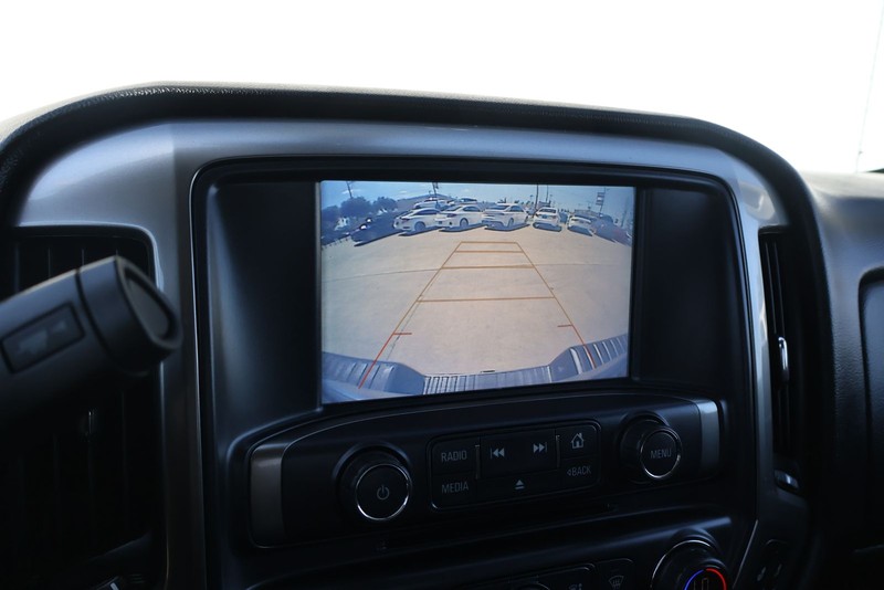 Chevrolet Silverado 1500 Vehicle Full-screen Gallery Image 28