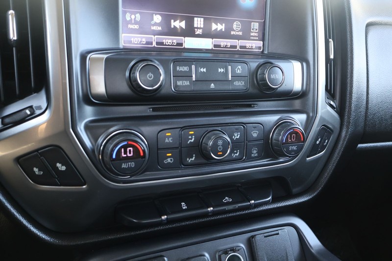 Chevrolet Silverado 1500 Vehicle Full-screen Gallery Image 29