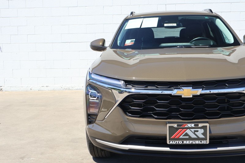 Chevrolet Trax Vehicle Full-screen Gallery Image 03
